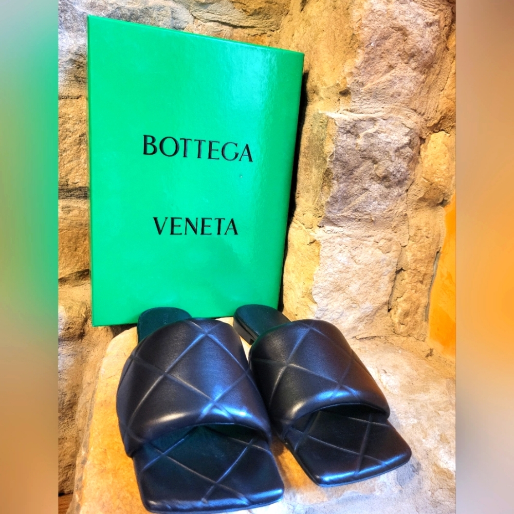 NWT - Bottega Veneta Lido Sandal Slides - Size 41